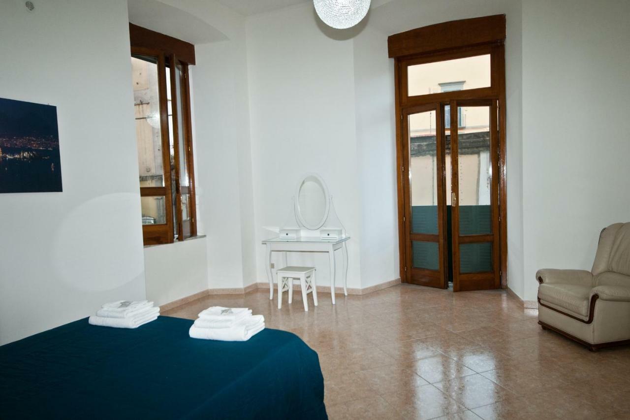 Appartement Casa Del Palumbo à Naples Extérieur photo