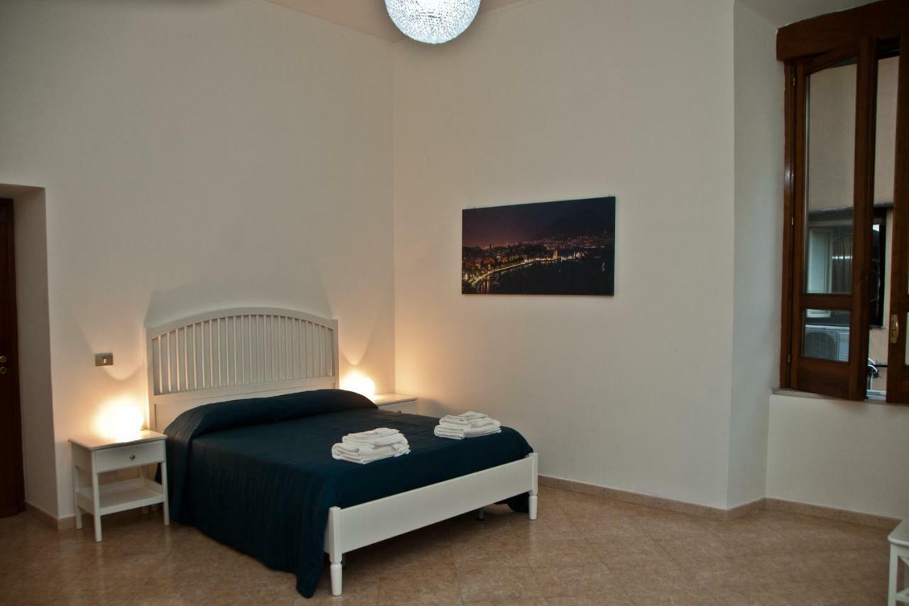 Appartement Casa Del Palumbo à Naples Extérieur photo